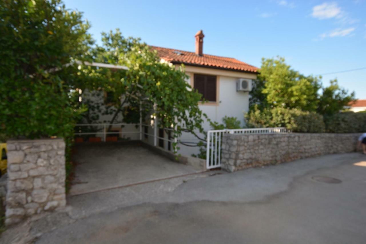Ferienwohnung Ksenija Kornić Exterior foto