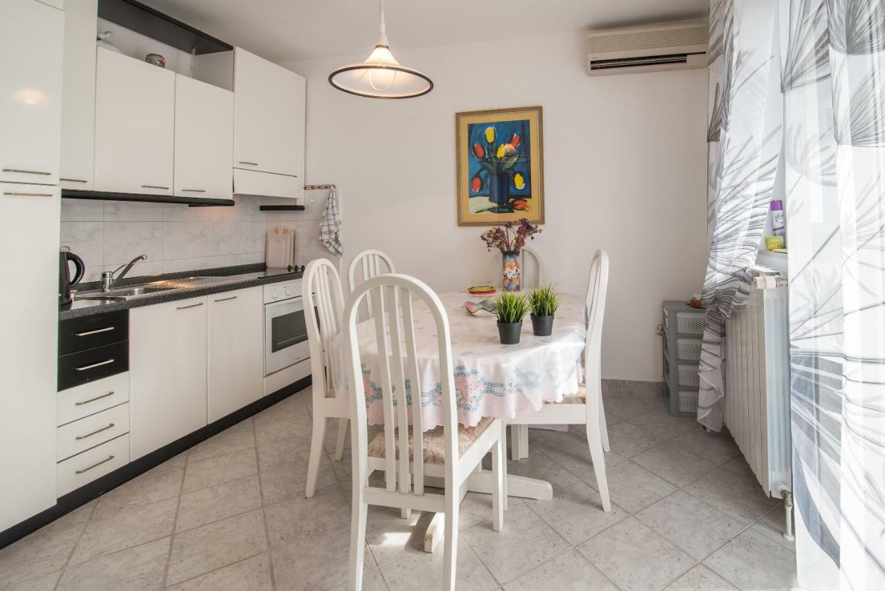 Ferienwohnung Ksenija Kornić Exterior foto