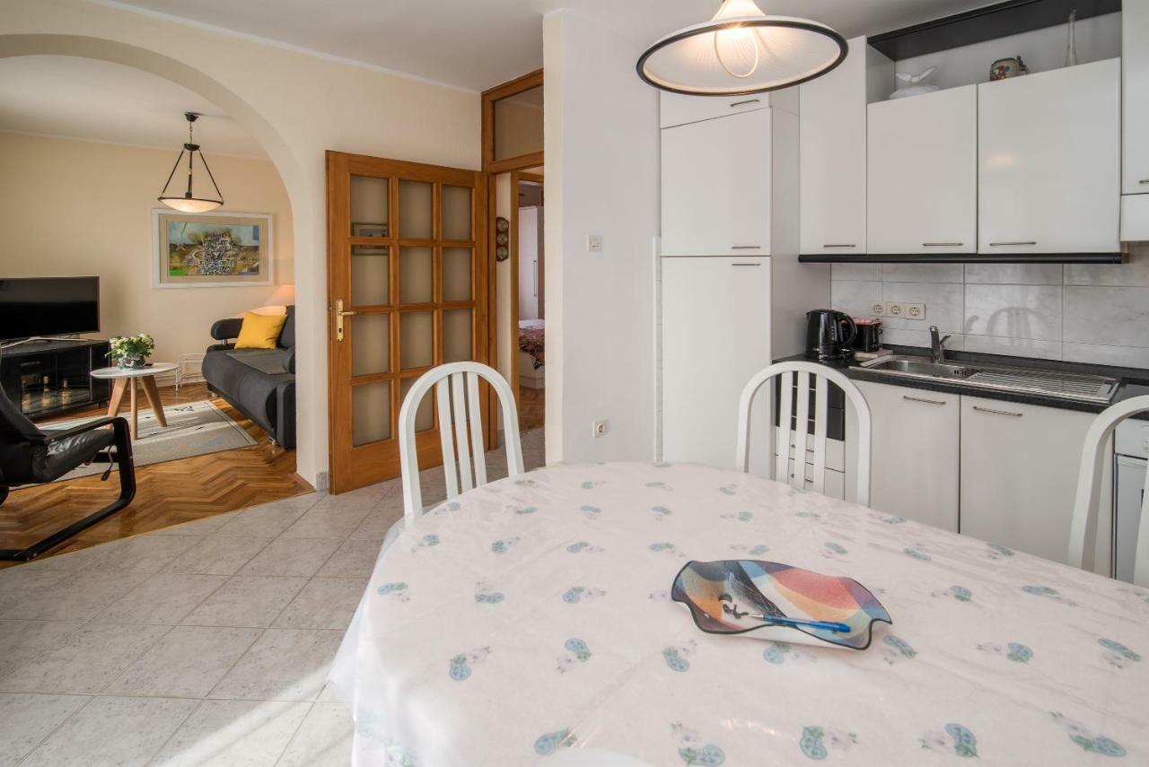 Ferienwohnung Ksenija Kornić Exterior foto